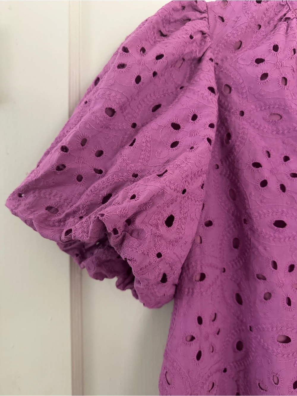 NWT Eyelet Puff-Sleeve Maxi Dress in Lilac - Picture 2 of 3